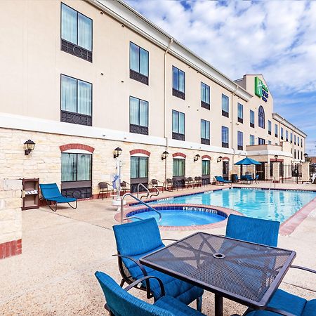 Holiday Inn Express Hotel & Suites Floresville By Ihg Luaran gambar