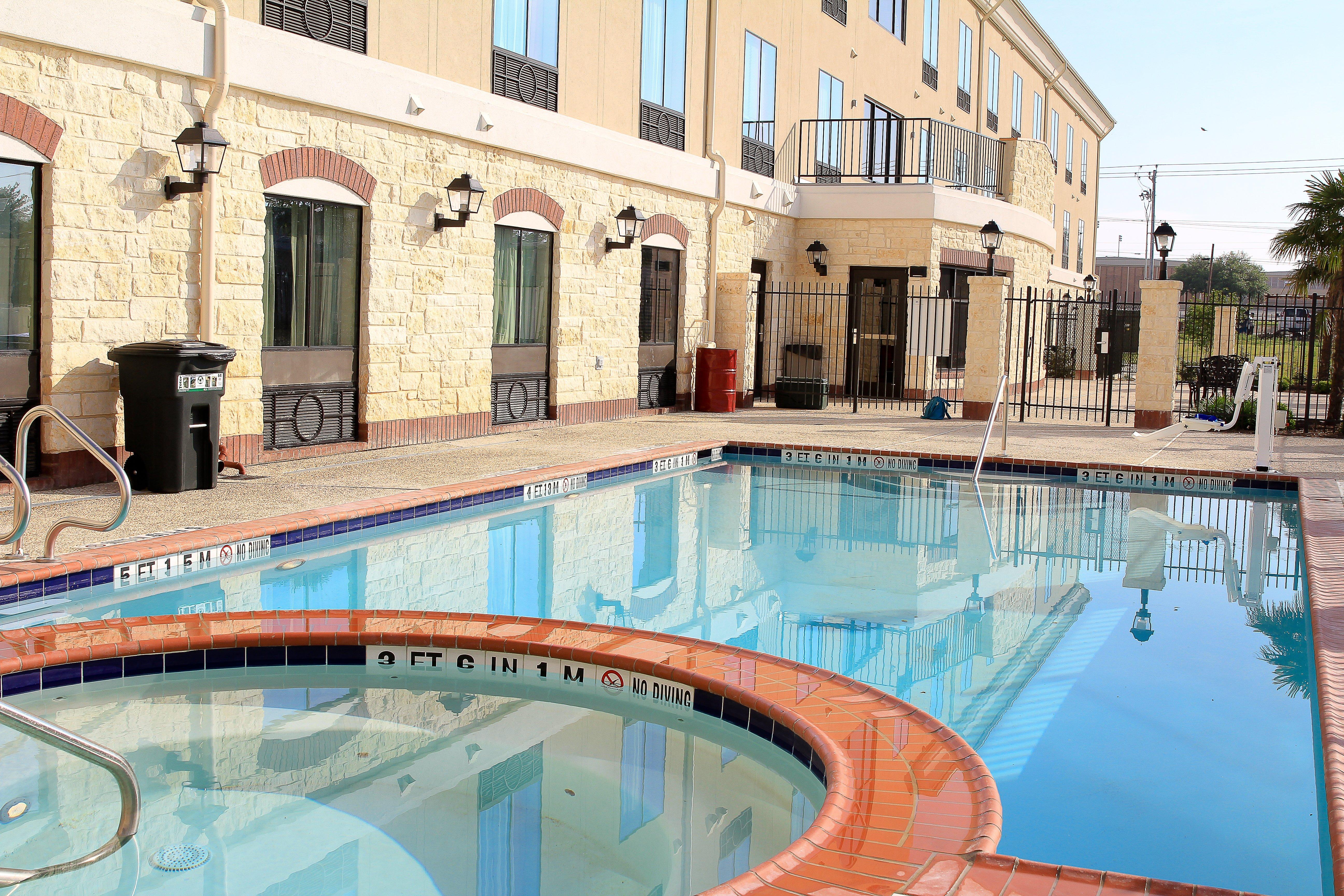 Holiday Inn Express Hotel & Suites Floresville By Ihg Luaran gambar